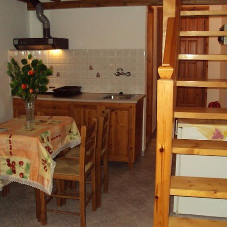 Apartmán Oasis 2 Neo Klima Exteriér fotografie